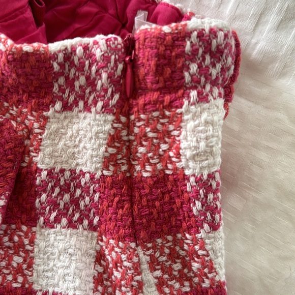 ZARA short skirt with built in shorts. Like new condition. Size 6 - Picture 5 of 6